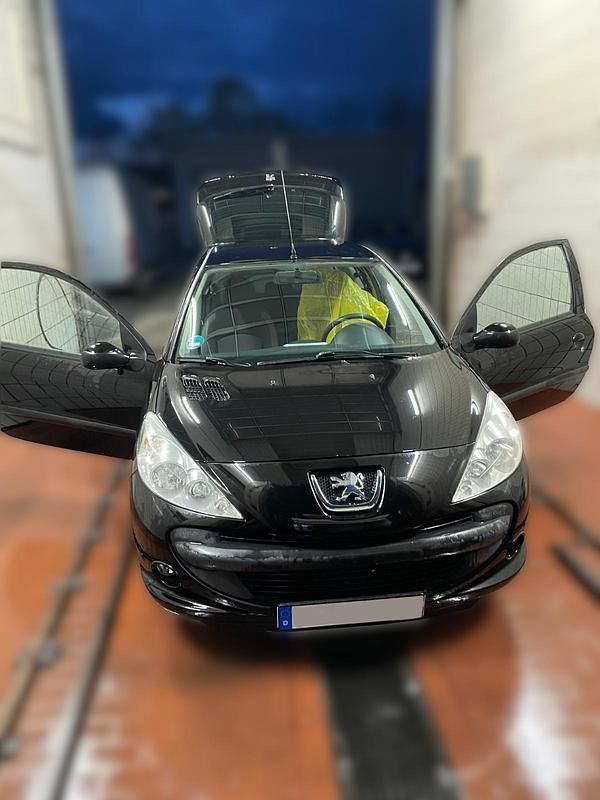 Schwarz Gebraucht 2010 Peugeot 206+ Kleinwagen | 1.300 € (Superpreis) - Bild 1/4