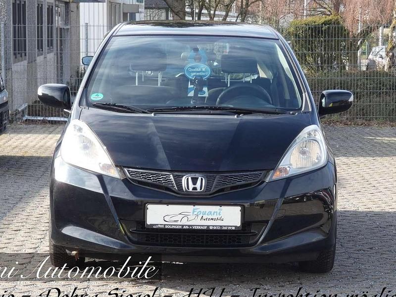Gebraucht Honda Jazz Trend 99 PS (72 kW) 2012 Crystal black p. Kleinwagen