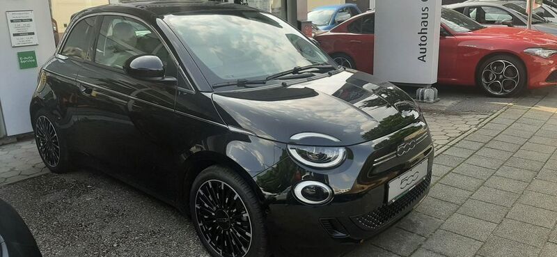 Schwarz Gebraucht 2023 Fiat 500e La Prima Limousine | 25.980 € (Teuer) - Bild 1/4