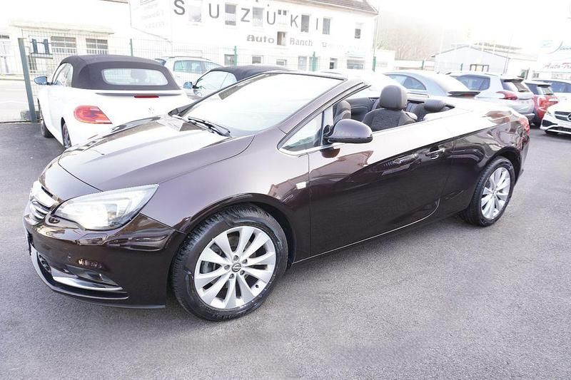 Gebraucht Opel Cascada Innovation 140 PS (102 kW) 2014 Braun Cabrio