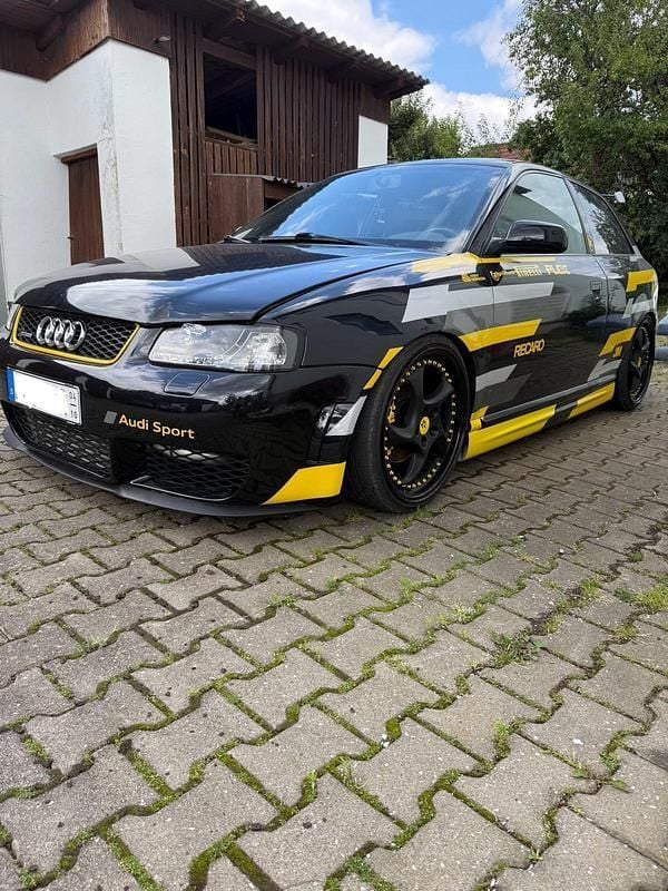 Schwarz Gebraucht 1999 Audi A3 Design | 6.900 € - Bild 1/4