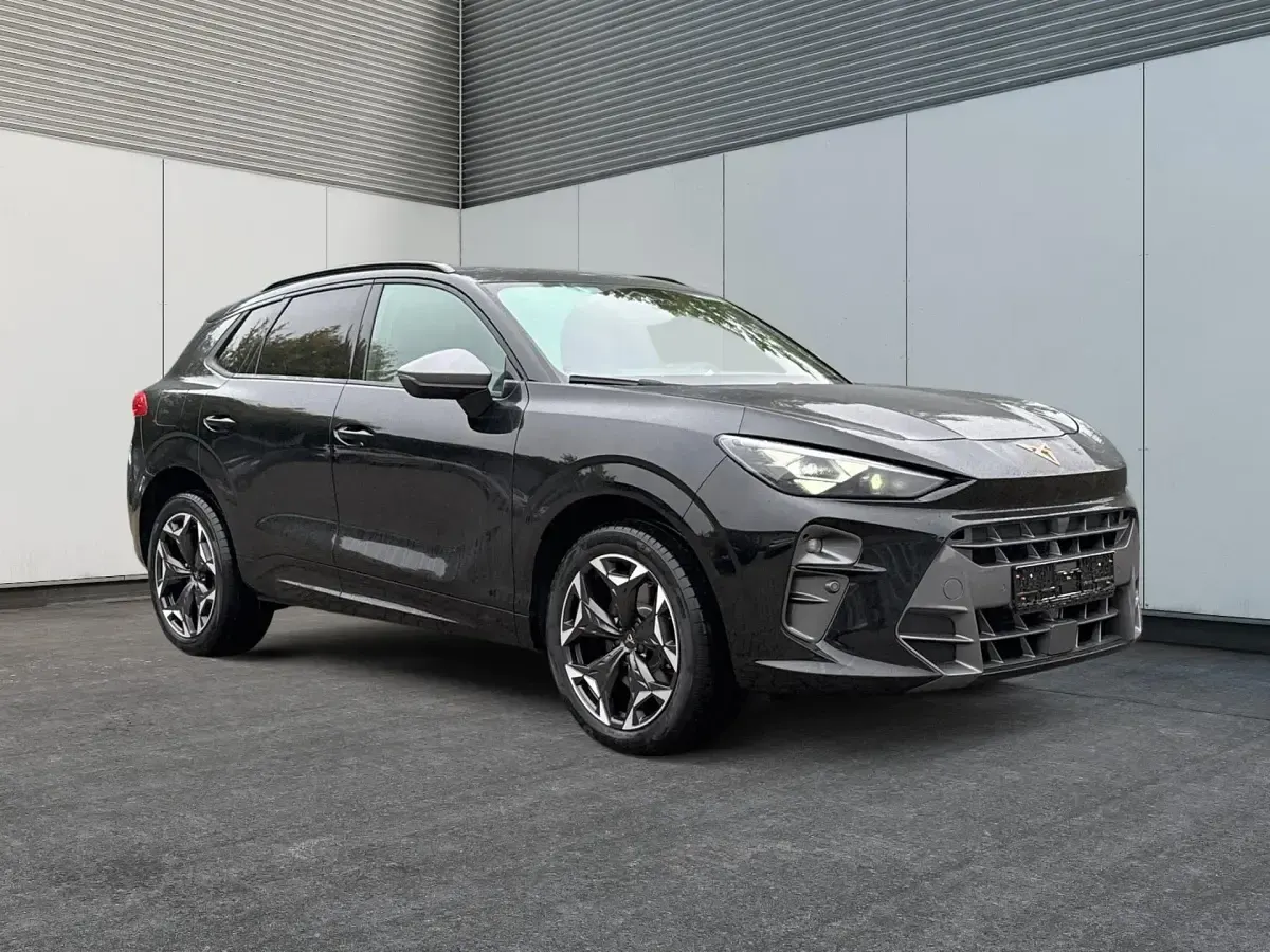 Neu Cupra Terramar VZ 265 PS (194 kW) 2025 Midnight schwarz metallic SUV
