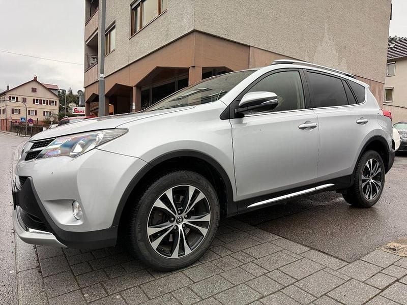 Gebraucht Toyota RAV4 Edition-S 150 PS (110 kW) 2015 Silber SUV