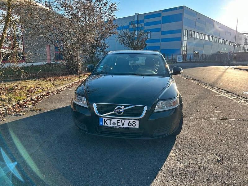 Schwarz Gebraucht 2010 Volvo V50 Kombi | 2.299 € (Teuer) - Bild 1/4