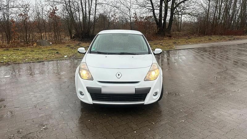 Gebraucht Renault Clio III 75 PS (55 kW) 2009 Weiß Kleinwagen