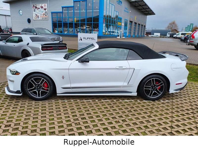 Gebraucht Ford Mustang 314 PS (230 kW) 2022 Weiß Cabrio