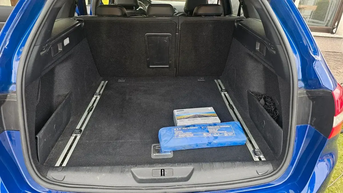 Gebraucht Peugeot 308 SW GT-line 131 PS (96 kW) 2018 Blau Kombi