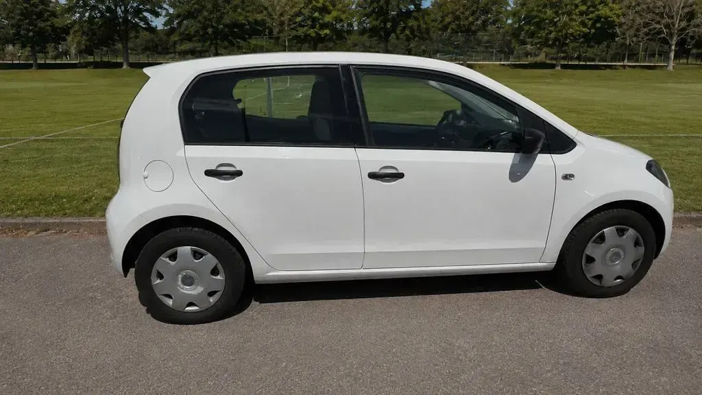 Gebraucht Skoda Citigo Cool Edition 60 PS (44 kW) 2015 Weiß Kleinwagen