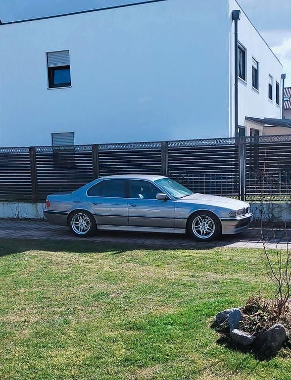 Silber Gebraucht 1998 BMW 728 Performance Limousine | 4.000 € (Guter Preis) - Bild 1/4