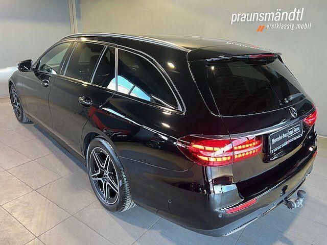 Gebraucht Mercedes E200 AMG 197 PS (144 kW) 2022 Schwarz Kombi