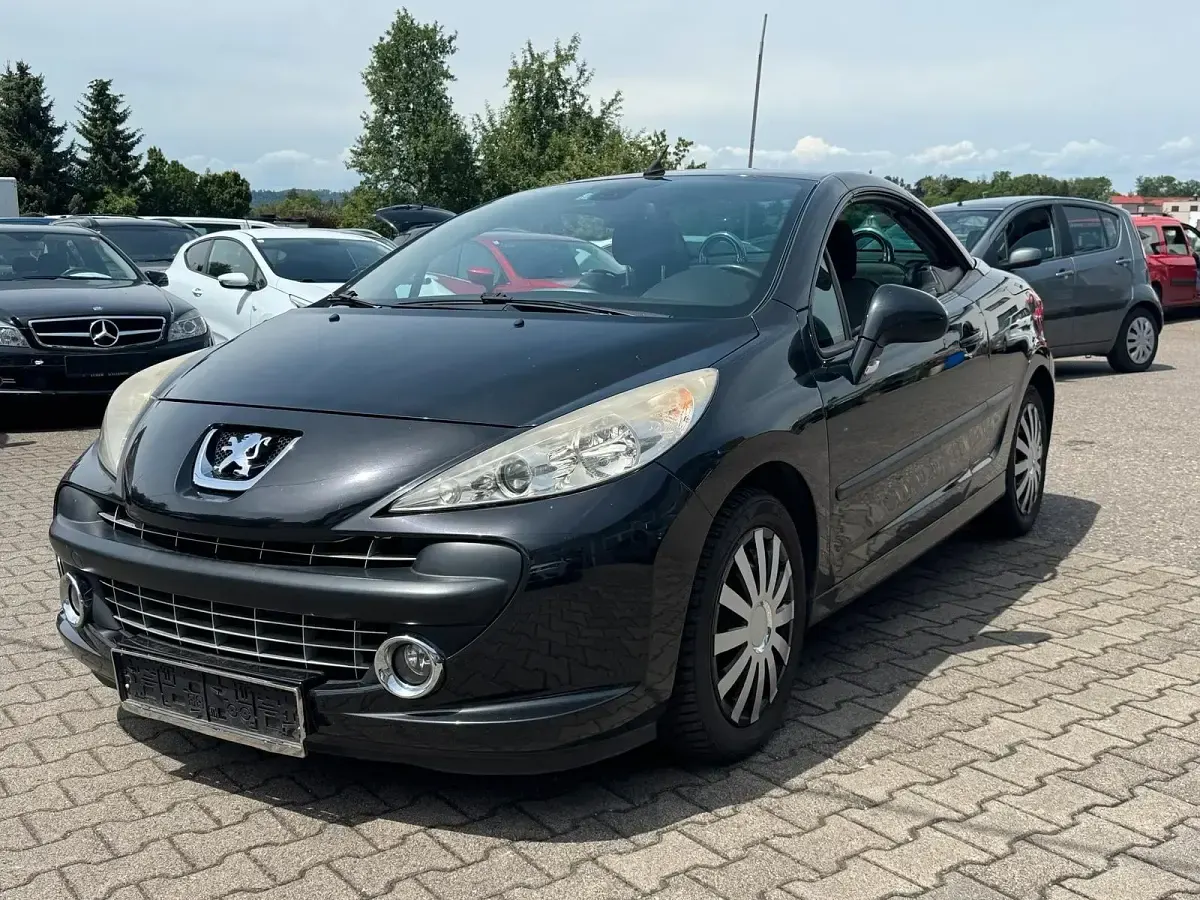 Gebraucht Peugeot 207 CC 120 PS (88 kW) 2007 Schwarz Cabrio