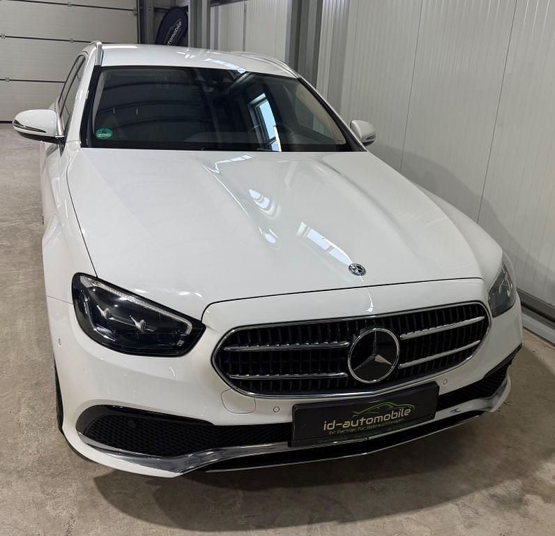 Gebraucht Mercedes E300 306 PS (225 kW) 2020 Weiß Kombi