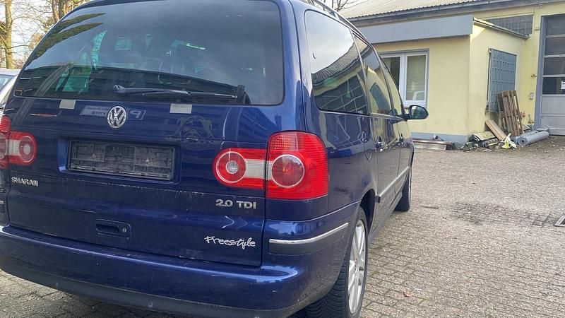 Brugt VW Sharan Freestyle 140 HK (102 kW) 2006 Blå MPV