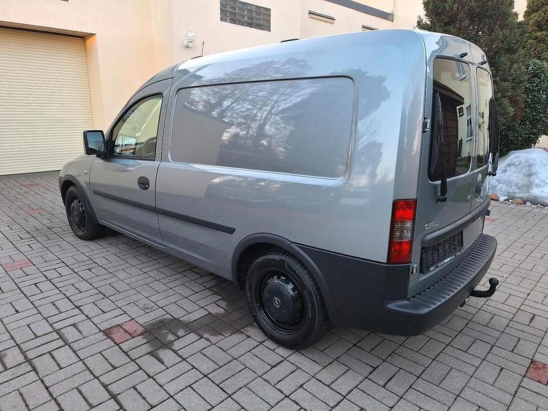 Gebraucht Opel Combo 75 PS (55 kW) 2011 Grau Limousine