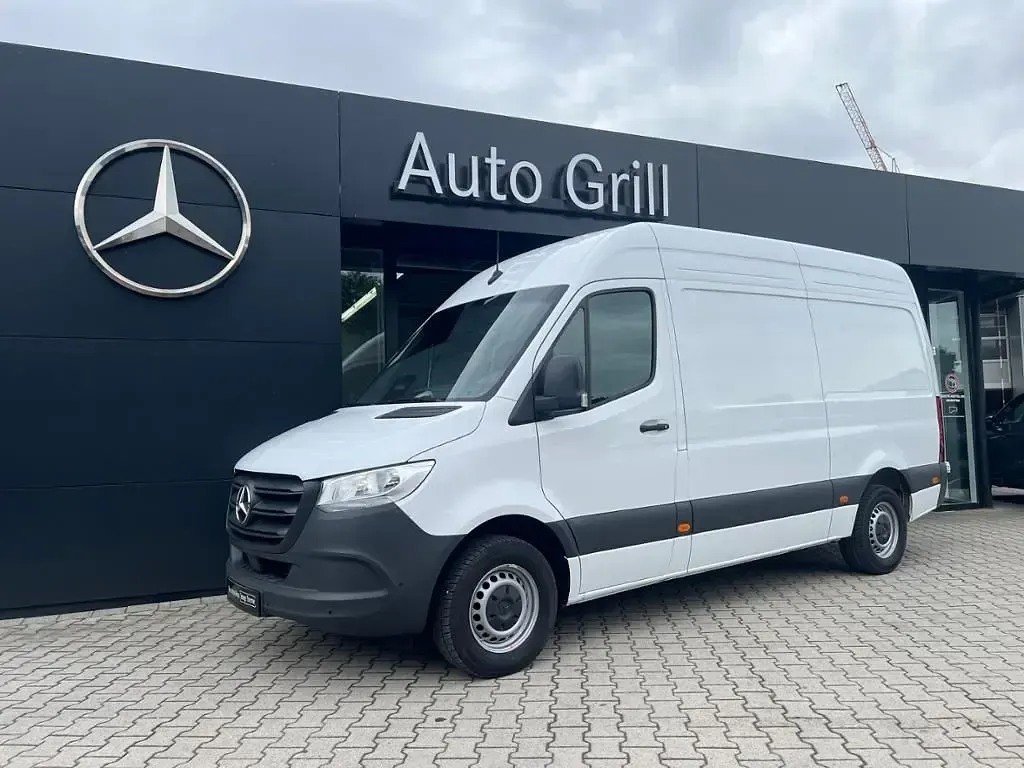 Gebraucht Mercedes Sprinter 170 PS (125 kW) 2025 Arktikweiß Van