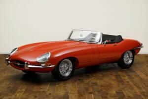 Rot Gebraucht 1961 Jaguar E-Type Cabrio | 169.000 € - Bild 1/4