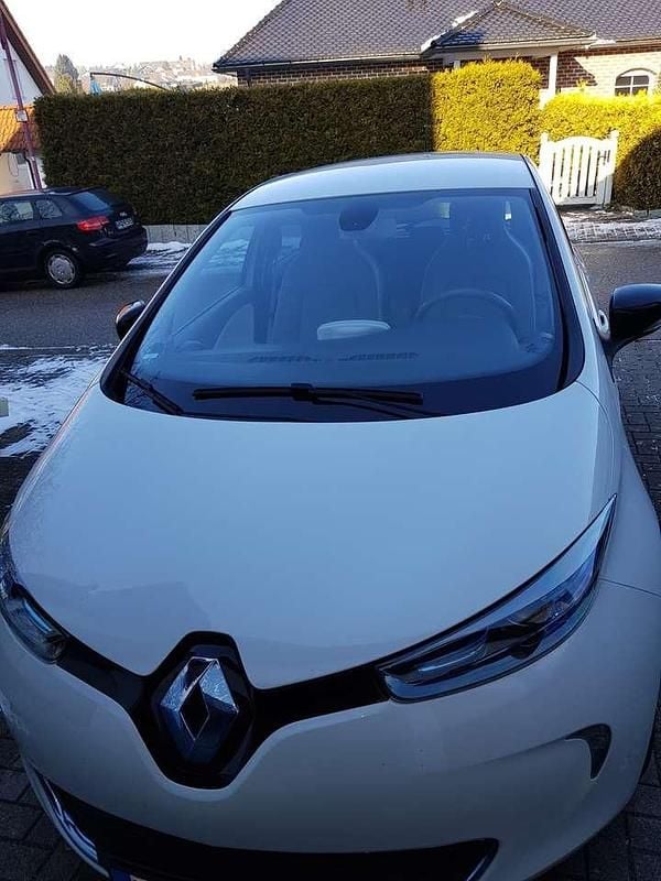 Weiß Gebraucht 2013 Renault Zoe Intens Kleinwagen | 3.500 € (Fairer Preis) - Bild 1/4