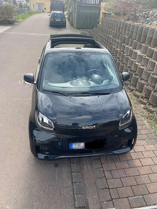 Gebraucht Smart ForTwo Coupé 60 kW (82 PS) 2021 Schwarz Cabrio