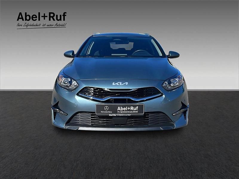 Gebraucht Kia Ceed Vision 140 PS (102 kW) 2024 Grau Kleinwagen