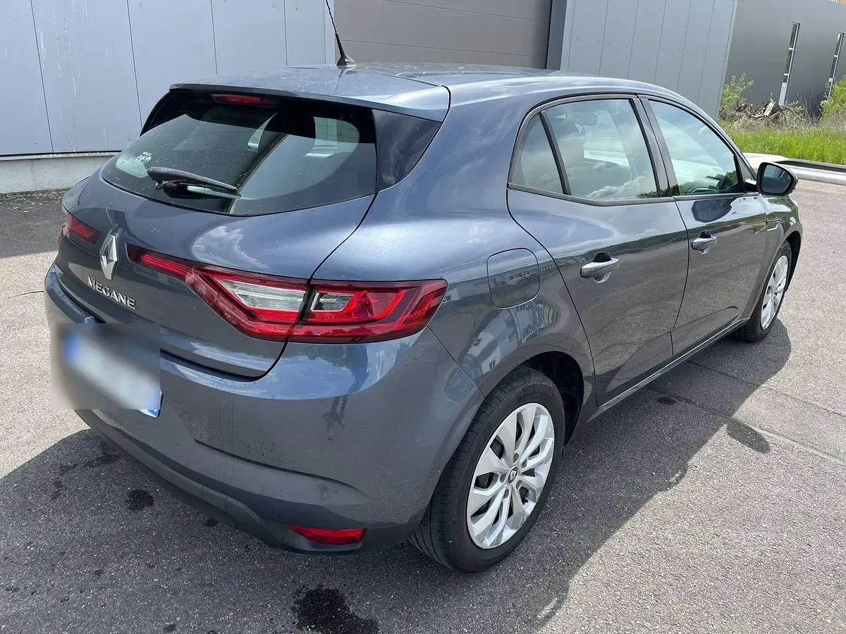 Gebraucht Renault Mégane 100 PS (73 kW) 2017 Grau Kleinwagen