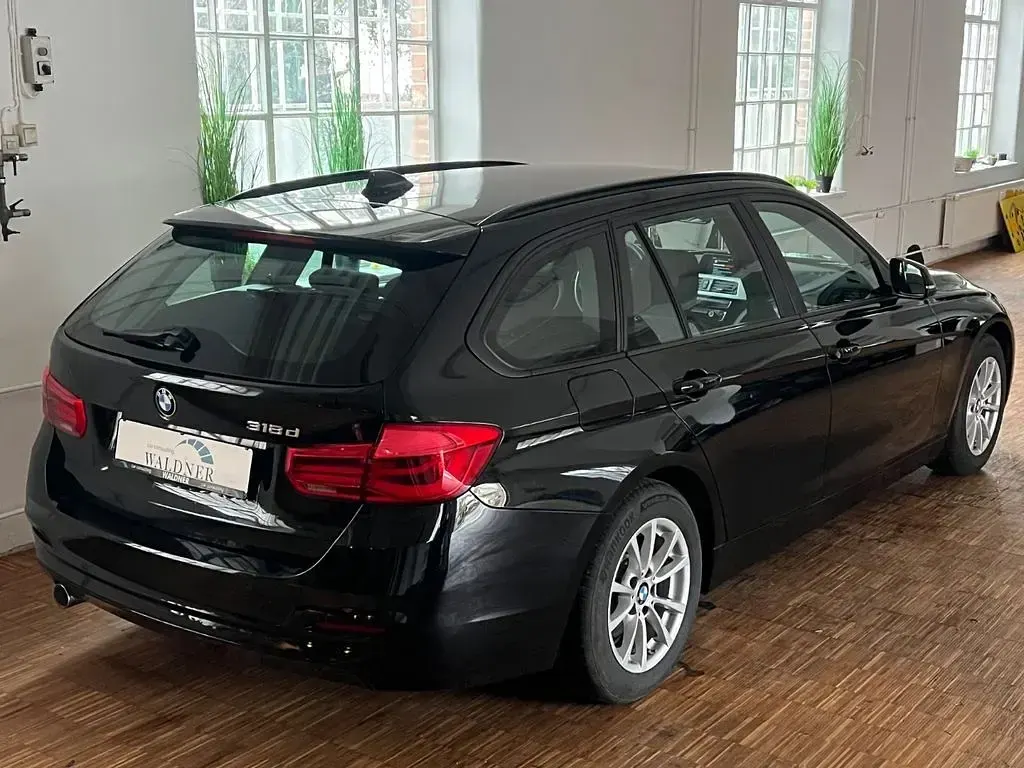 Gebraucht BMW 318 150 PS (110 kW) 2019 Schwarz Kombi