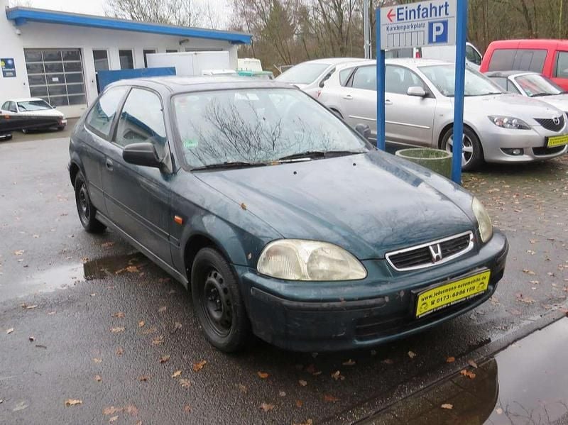 Grün Gebraucht 1998 Honda Civic S Limousine | 650 € (Superpreis) - Bild 1/4