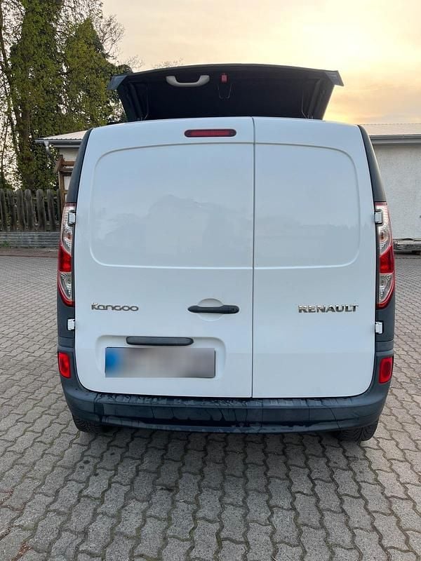 Second-hand Renault Kangoo 90 CP (66 kW) 2017 Alb Monovolum