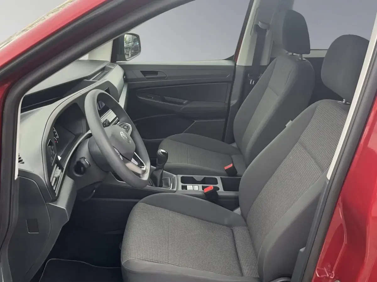 Gebraucht VW Caddy Basis 122 PS (89 kW) 2021 Rot Van / Kleinbus
