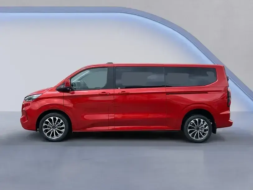 Neu Ford Tourneo Titanium X 170 PS (125 kW) 2026 Artisan red met Van / Kleinbus