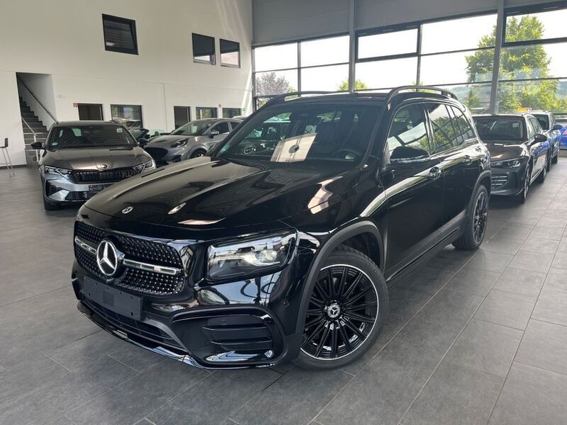 Schwarz Gebraucht 2024 Mercedes GLB220 AMG SUV | 55.870 € (Teuer) - Bild 1/4