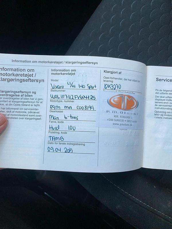 Gebraucht Opel Vivaro 145 PS (106 kW) 2015 Weiß Van / Kleinbus