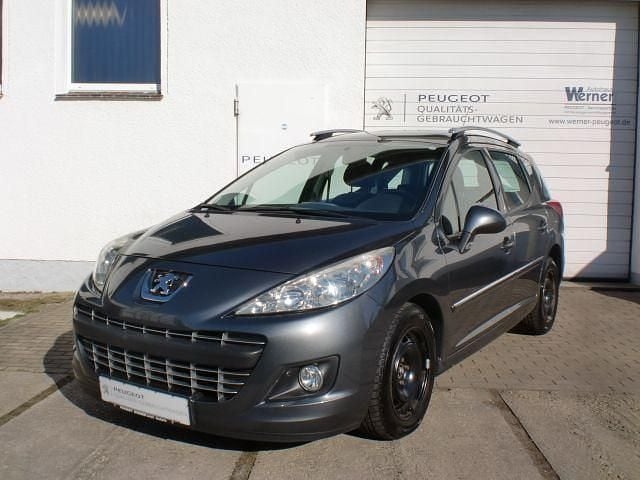 Gebraucht Peugeot 207 Tendance 95 PS (69 kW) 2012 Other Kombi
