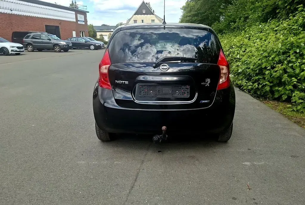 Gebraucht Nissan Note Acenta 80 PS (58 kW) 2014 Schwarz Kleinwagen