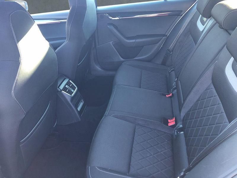 Gebraucht Skoda Octavia RS 245 PS (180 kW) 2019 Weiß Kombi