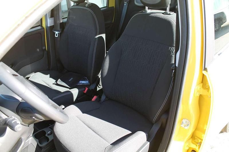 Neu Fiat Panda Icon 65 PS (47 kW) 2026 Positano gelb Kleinwagen