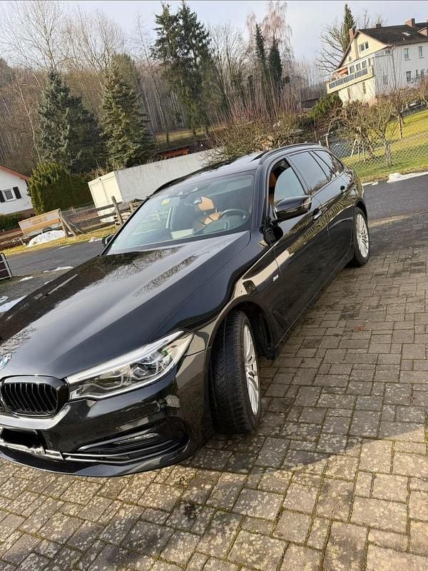 Gebraucht BMW 530 Sport Line 265 PS (194 kW) 2017 Schwarz Kombi
