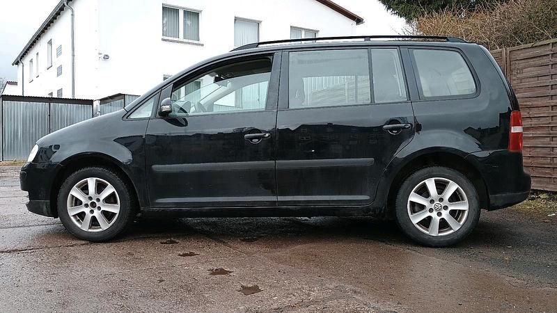 Gebraucht VW Touran 102 PS (75 kW) 2003 Schwarz Van / Kleinbus