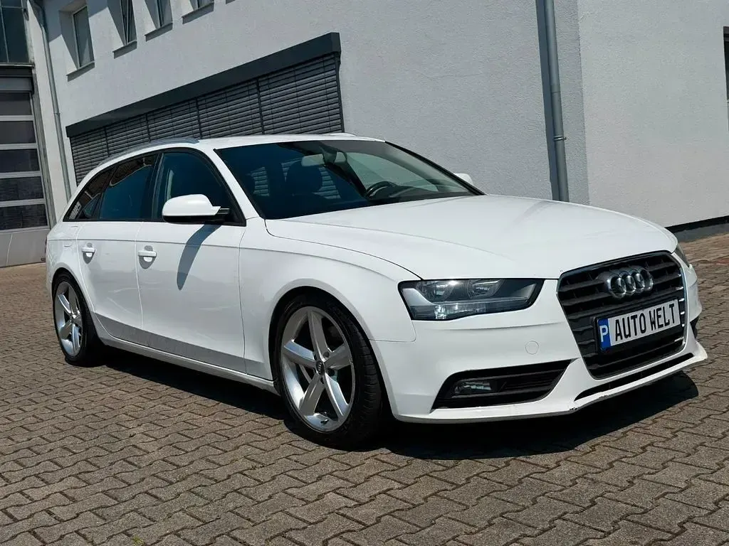 Gebraucht Audi A4 Attraction 150 PS (110 kW) 2014 Weiß Kombi