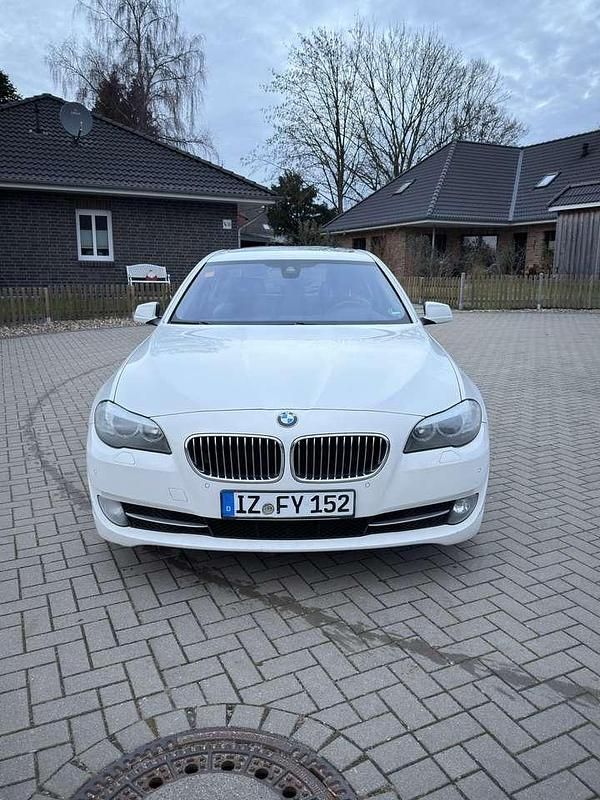 Usata BMW 520 184 CV (135 kW) 2012 Bianco Berlina