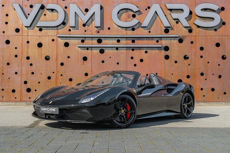 Gebraucht Ferrari 488 669 PS (492 kW) 2017 Schwarz Cabrio