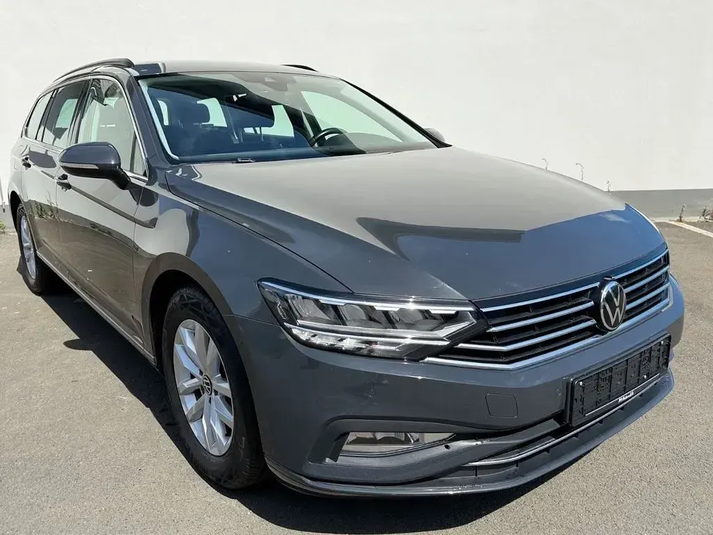 Gebraucht VW Passat Business 150 PS (110 kW) 2021 Grau Kombi
