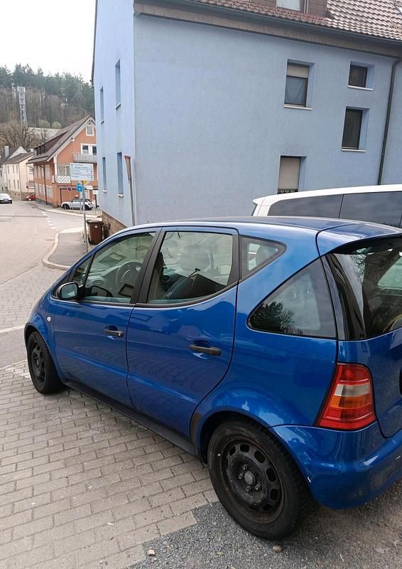Gebraucht Mercedes A140 1998 Blau Kleinwagen