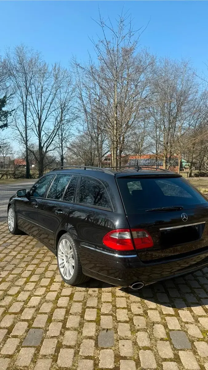 Gebraucht Mercedes E320 Sport 224 PS (164 kW) 2008 Schwarz Kombi