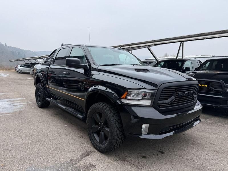 Second-hand Dodge Ram 401 CP (294 kW) 2020 Negru Pickup