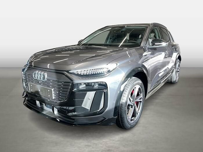 Gebraucht Audi Q6 e-tron Ambiente 284 kW (387 PS) 2025 Daytonagrau perleffekt SUV