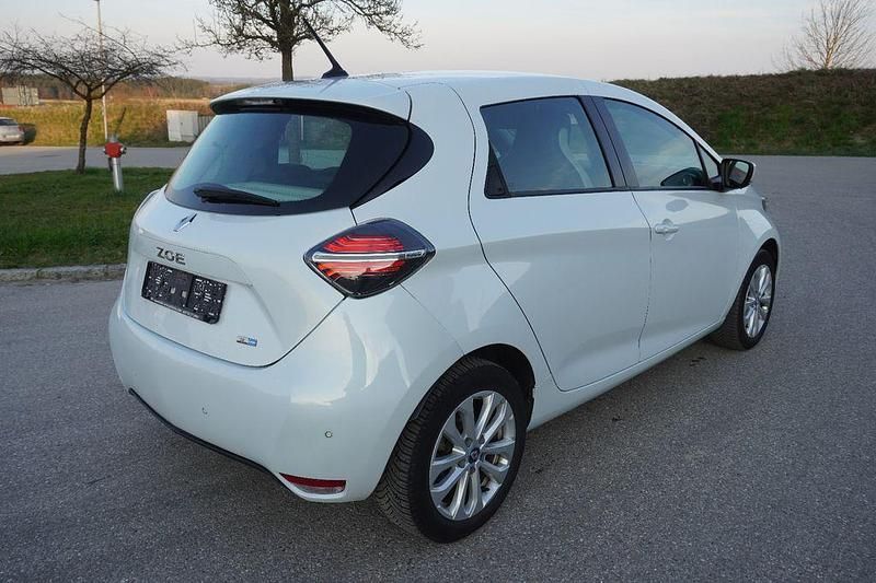 Gebraucht Renault Zoe Experience 80 kW (109 PS) 2021 Weiß Kleinwagen