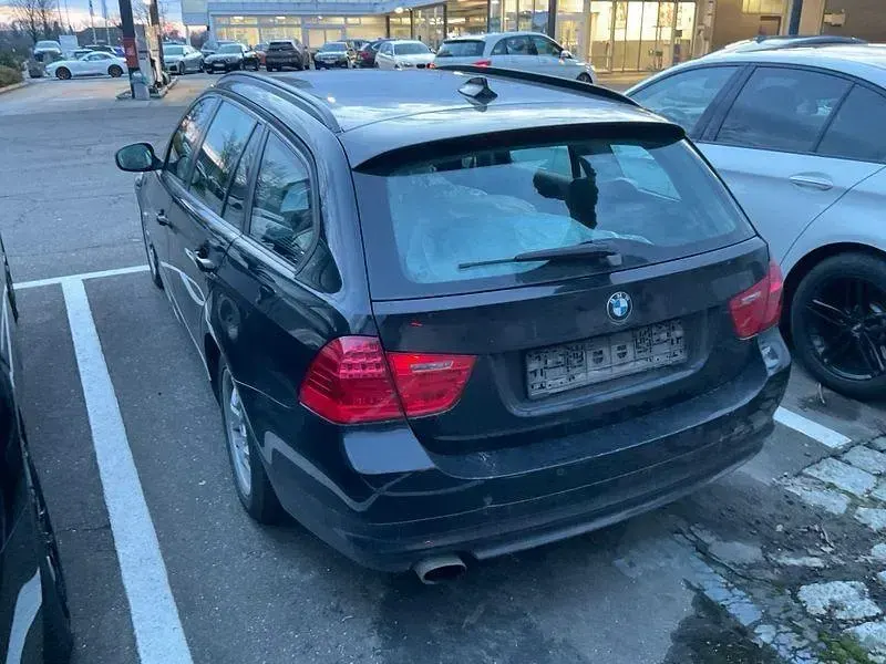 Usata BMW 320 184 CV (135 kW) 2010 Nero Station wagon