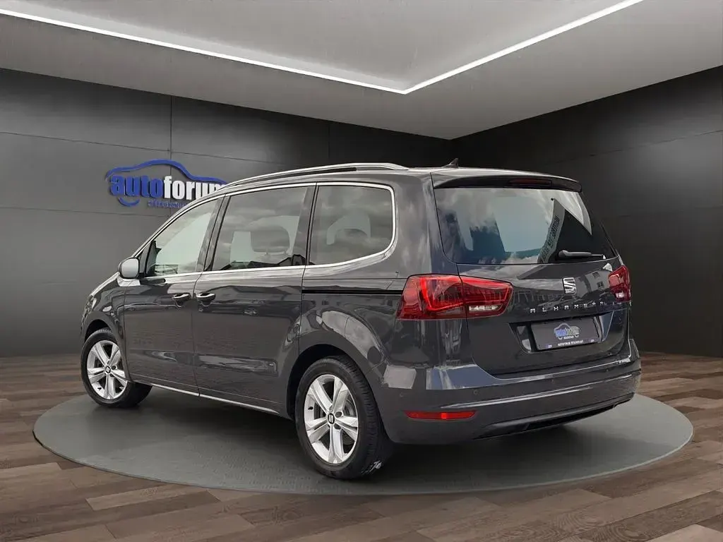 Gebraucht Seat Alhambra XCELLENCE 150 PS (110 kW) 2019 Grau Van / Kleinbus