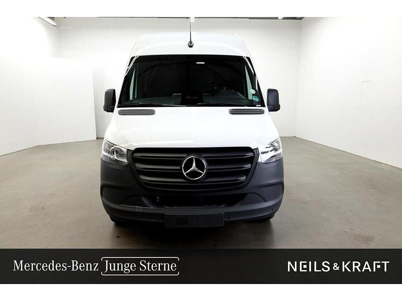 Gebraucht Mercedes Sprinter 170 PS (125 kW) 2025 Arktikweiß Van