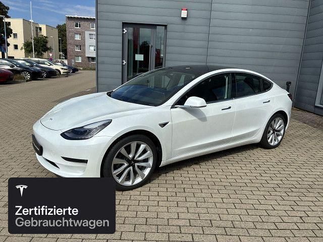Weiß Gebraucht 2020 Tesla Model 3 Long Range AWD Limousine | 26.900 € (Fairer Preis) - Bild 1/4